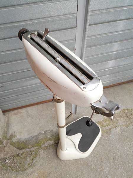 balanza a_o say_n peso altura farmacia metal 217x33x48 1u